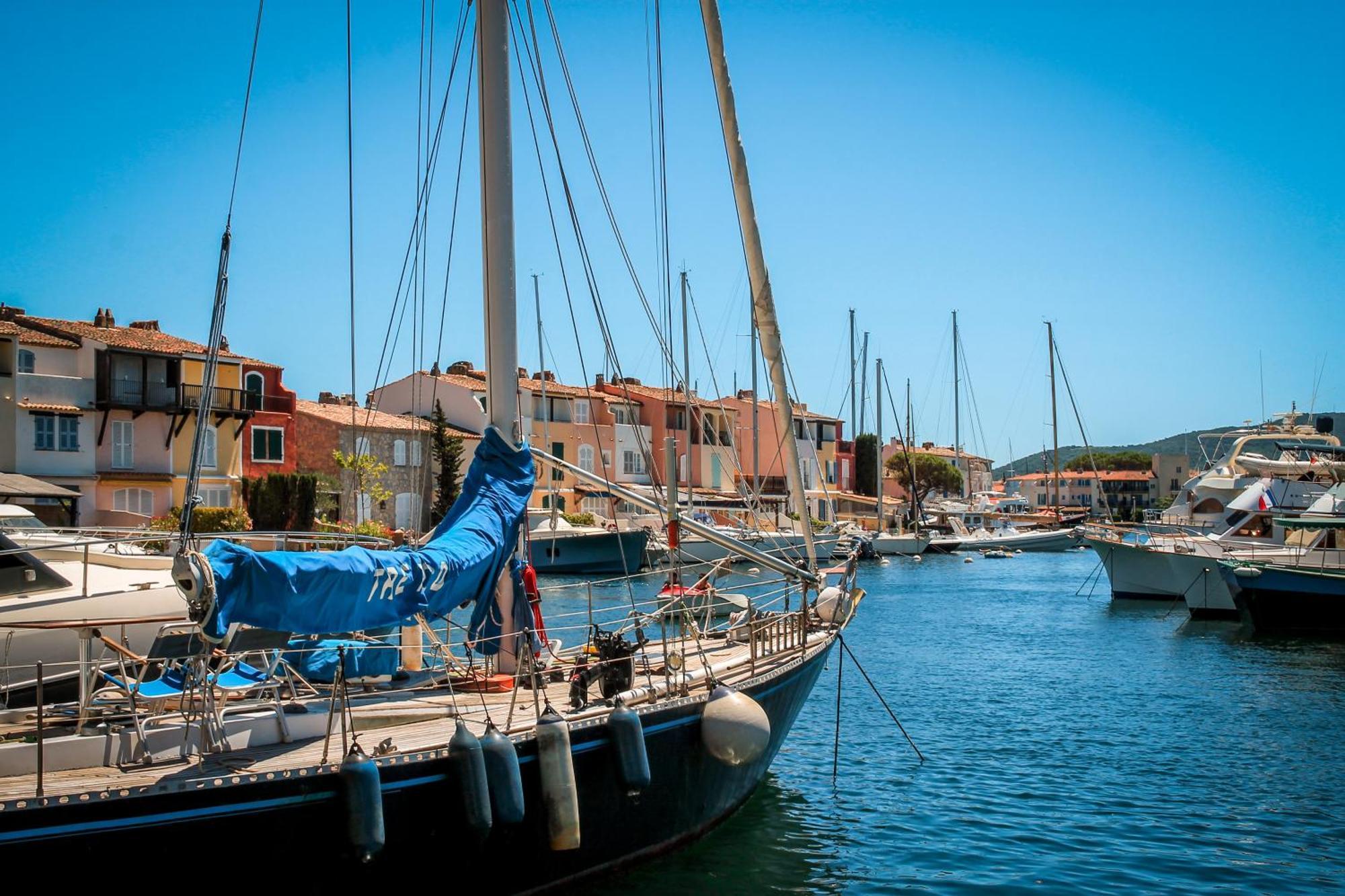 Casa Nostra, Port-Grimaud, Vue Sur Les Canaux Extérieur photo